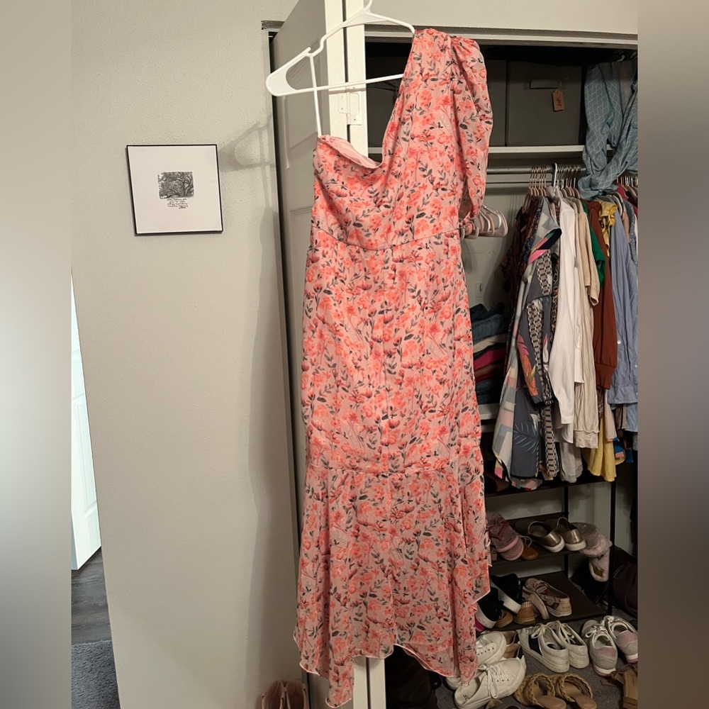 One-shoulder ruched floral dress
